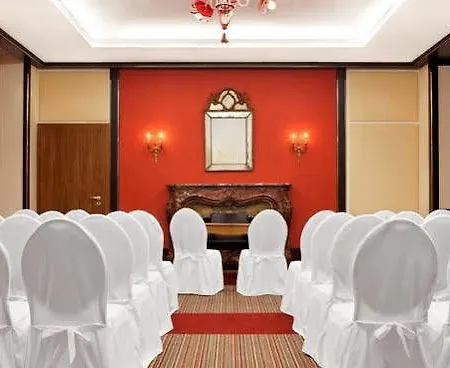 Dom Hotel Kolonia